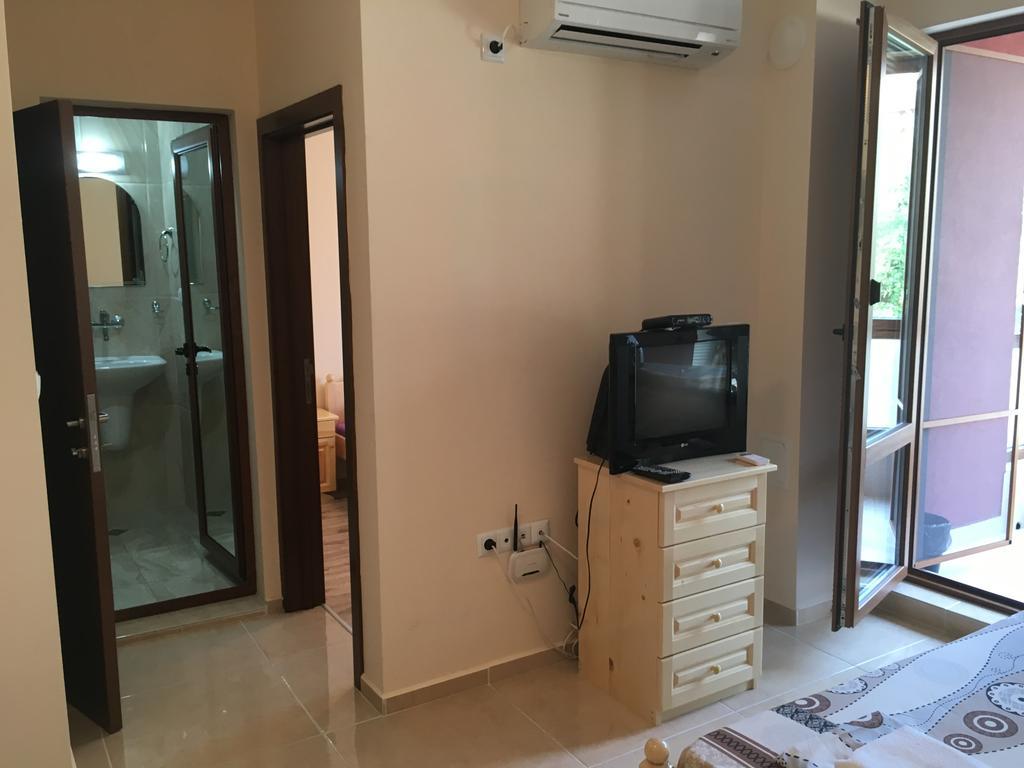 Apartment Martin Beach Поморие Экстерьер фото
