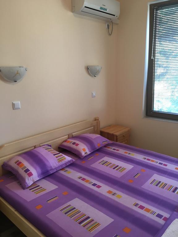 Apartment Martin Beach Поморие Экстерьер фото
